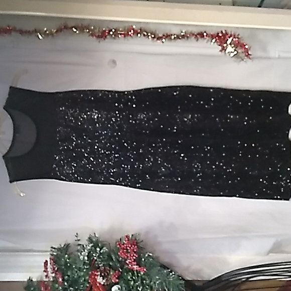 OLIVIA MATTHEW'S LITTLE BLACK SPARKLY DRESS - Picture 10 of 10